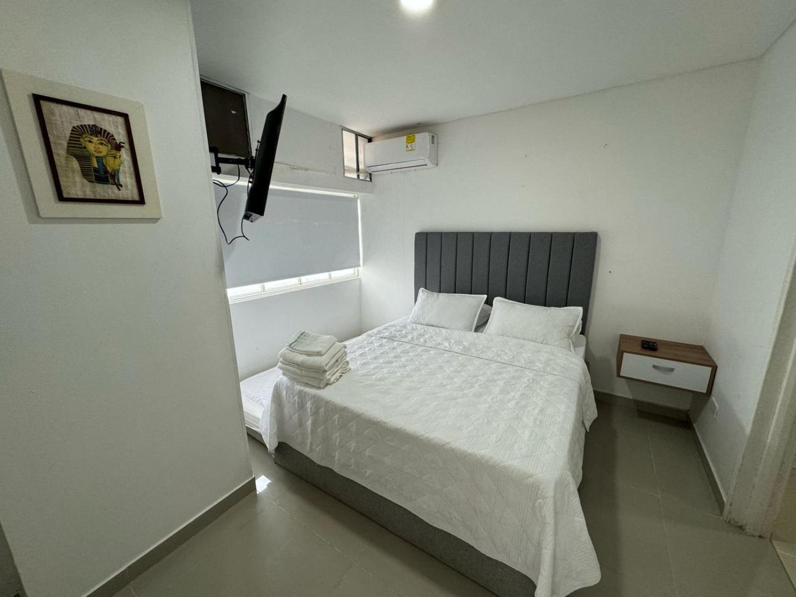 En Edificio Portofino 606 Icdi