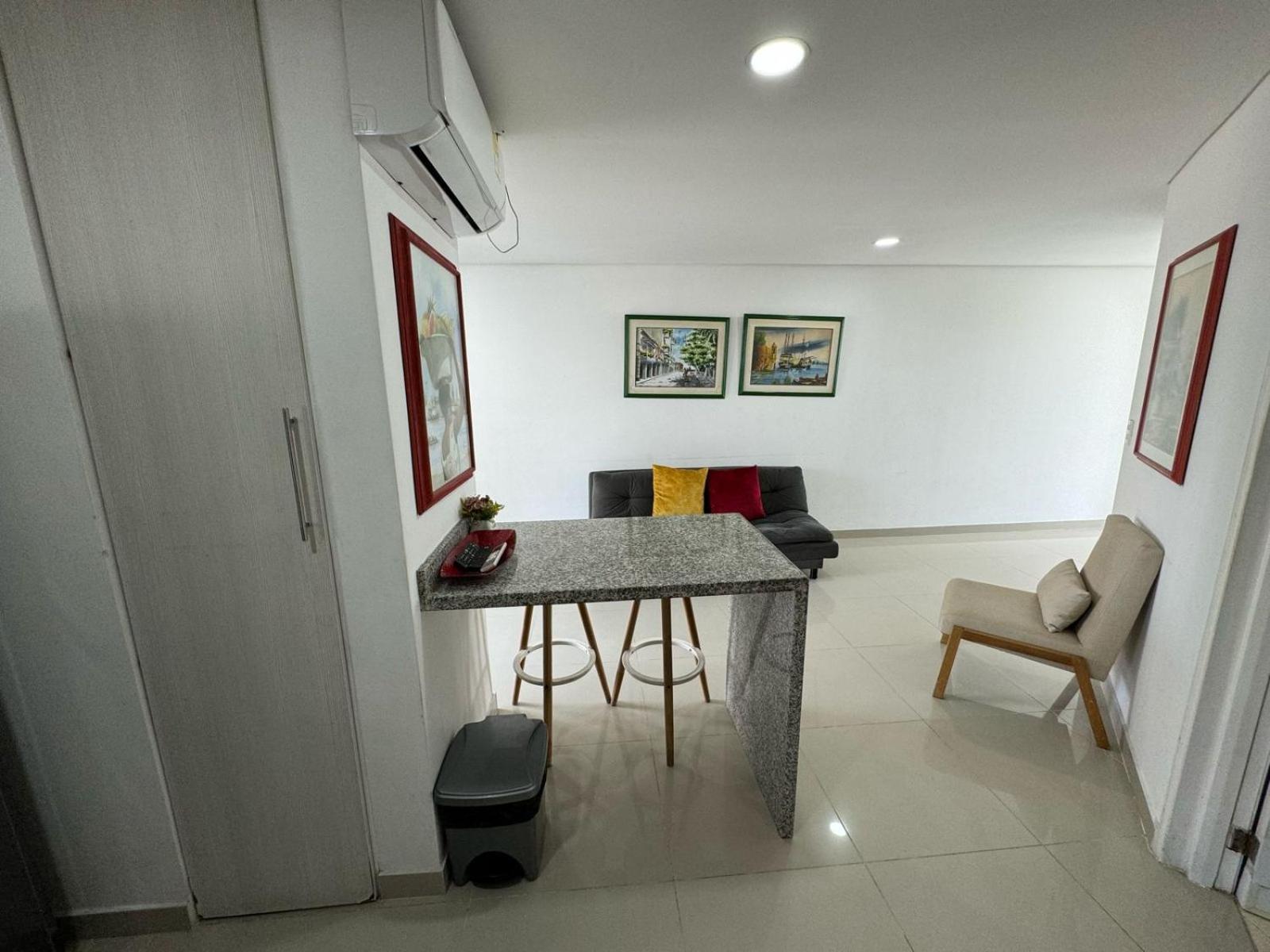 En Edificio Portofino 606 Icdi Apartment