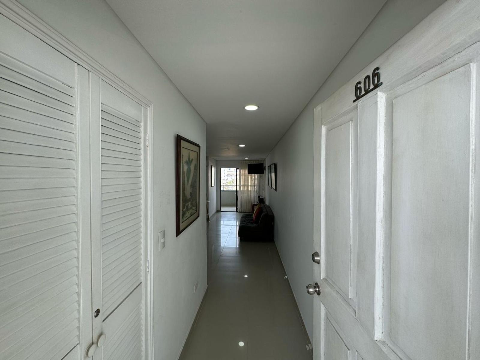 En Edificio Portofino 606 Icdi Cartagena